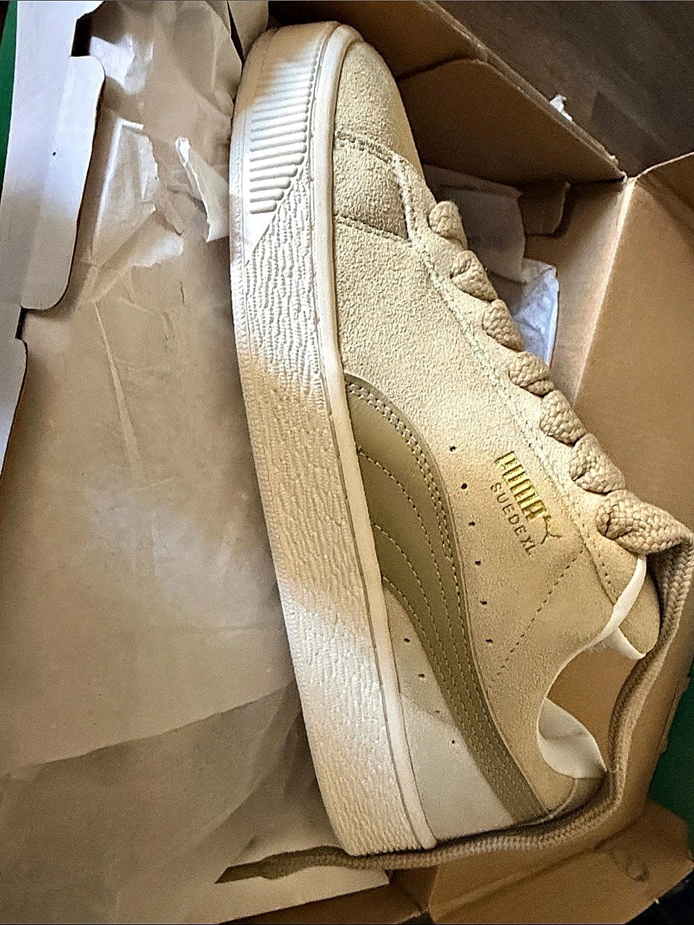 PUMA Suede XL Sneakers Cream